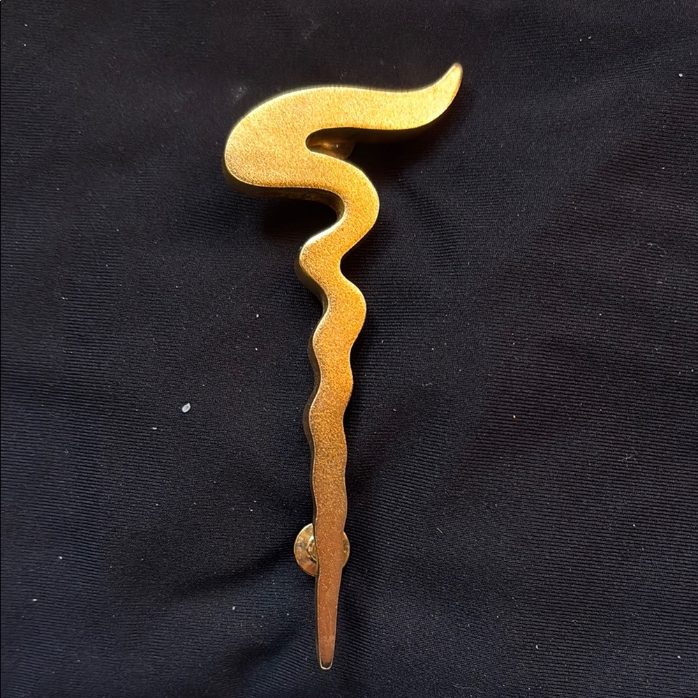 Lee Wolfe Signed Vintage Gold Serpentine Brooch